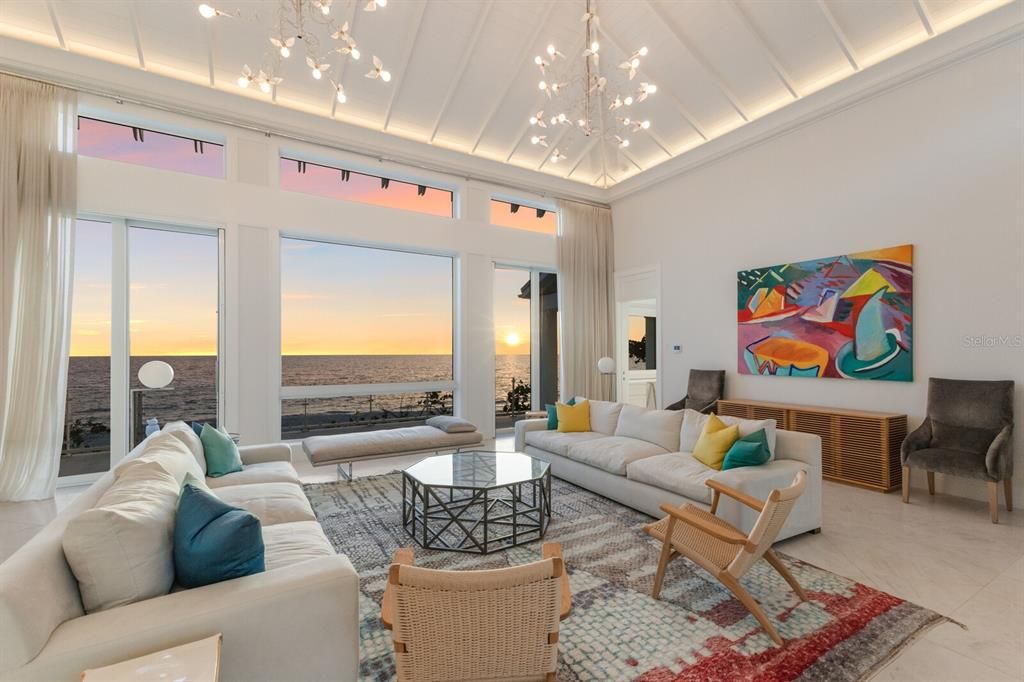 En Venta: $12,850,000 (5 camas, 4 baños, 4342 Pies cuadrados)