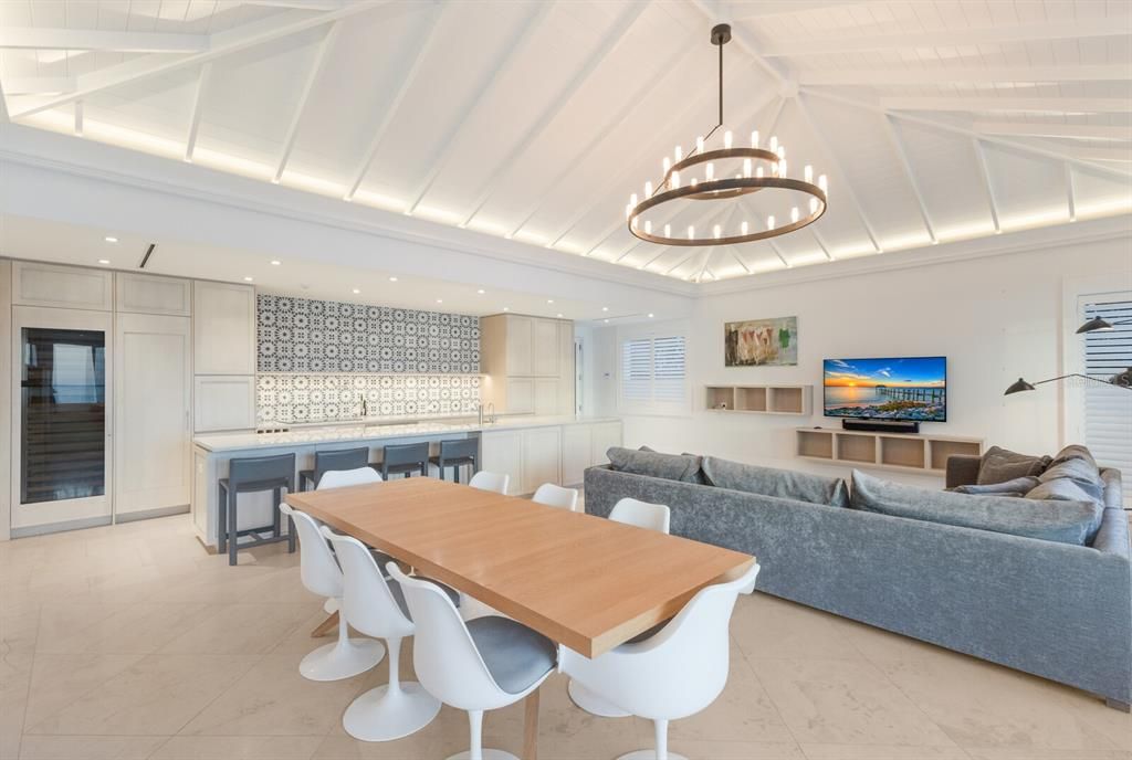 En Venta: $12,850,000 (5 camas, 4 baños, 4342 Pies cuadrados)