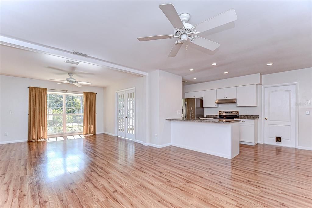 Kitchen Dining Area