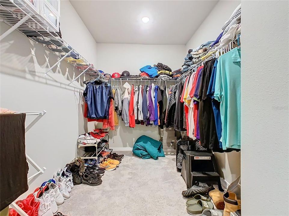 Walk-in closet