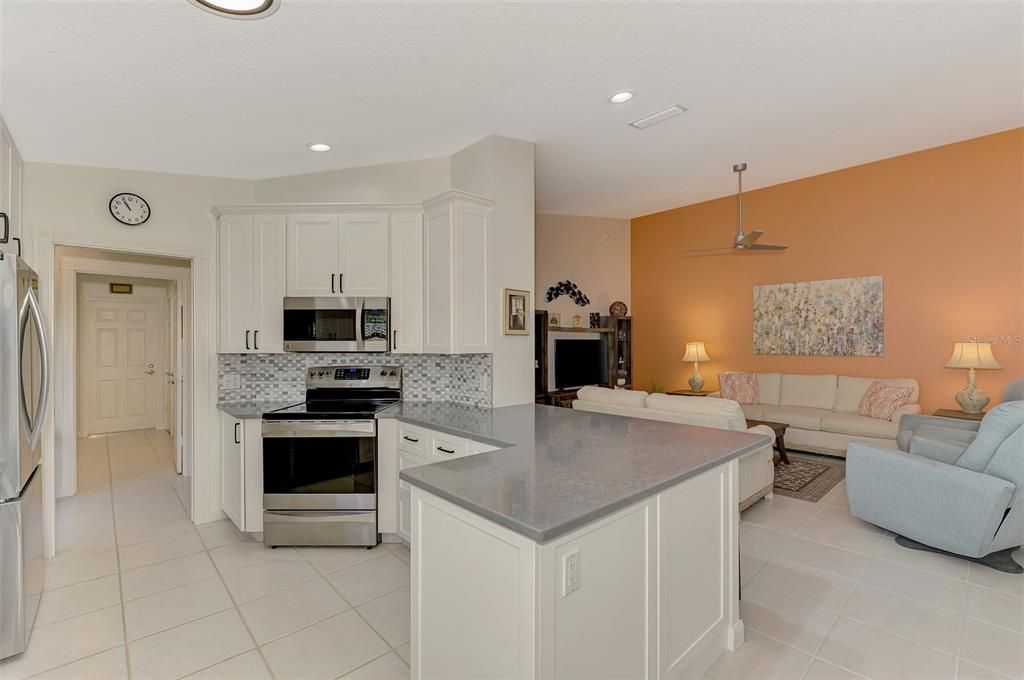 For Sale: $539,900 (2 beds, 2 baths, 1534 Square Feet)