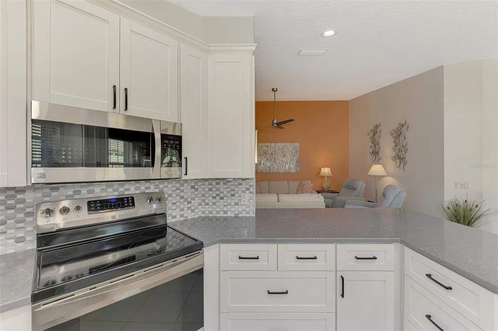 For Sale: $539,900 (2 beds, 2 baths, 1534 Square Feet)