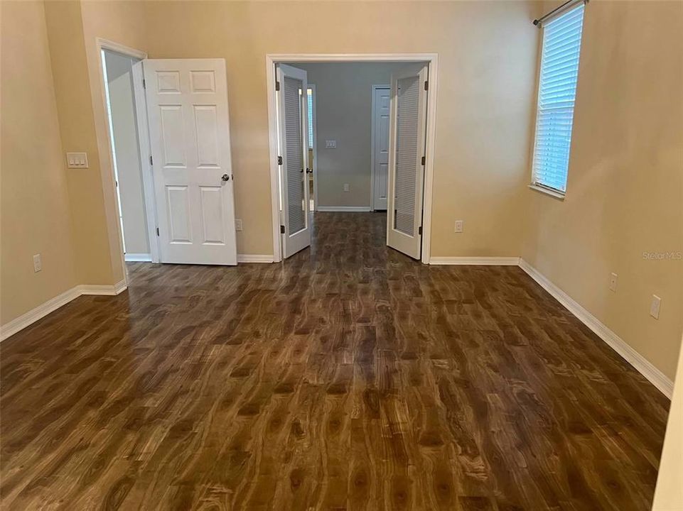 For Rent: $2,250 (3 beds, 2 baths, 1575 Square Feet)