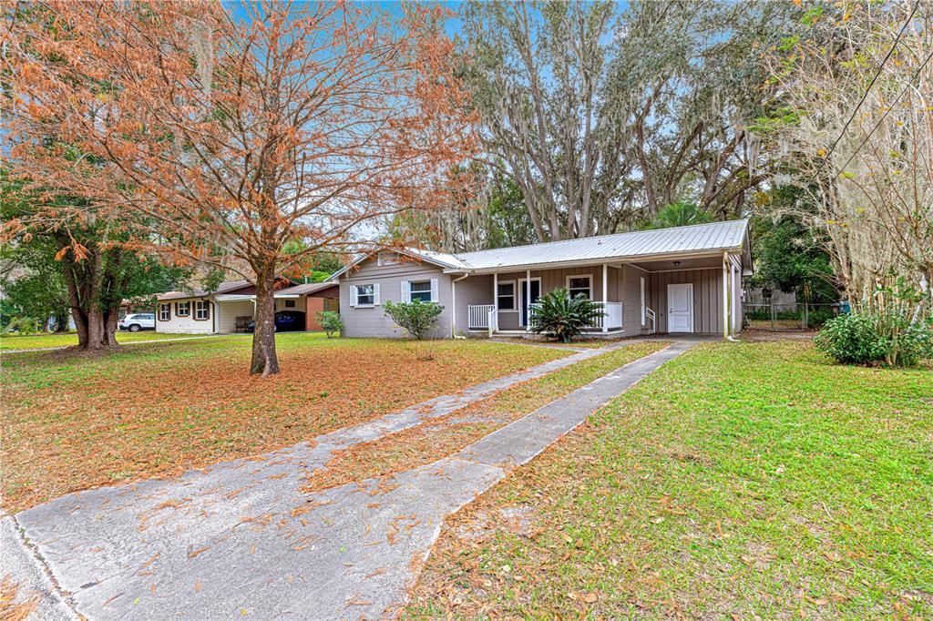 For Sale: $232,000 (3 beds, 2 baths, 1375 Square Feet)