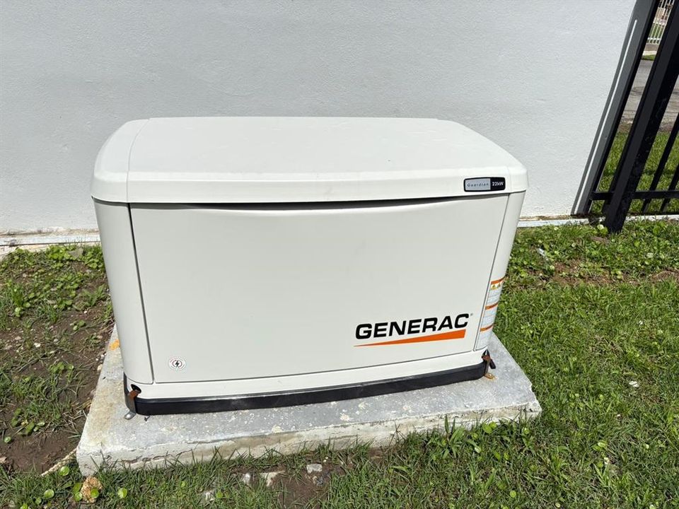 待售: $469,000 (3 贝兹, 3 浴室, 2200 平方英尺)