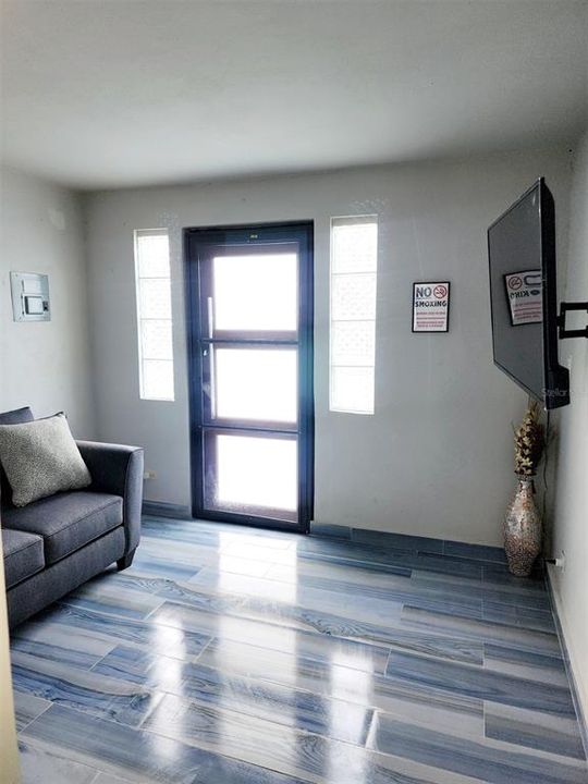 待售: $469,000 (3 贝兹, 3 浴室, 2200 平方英尺)