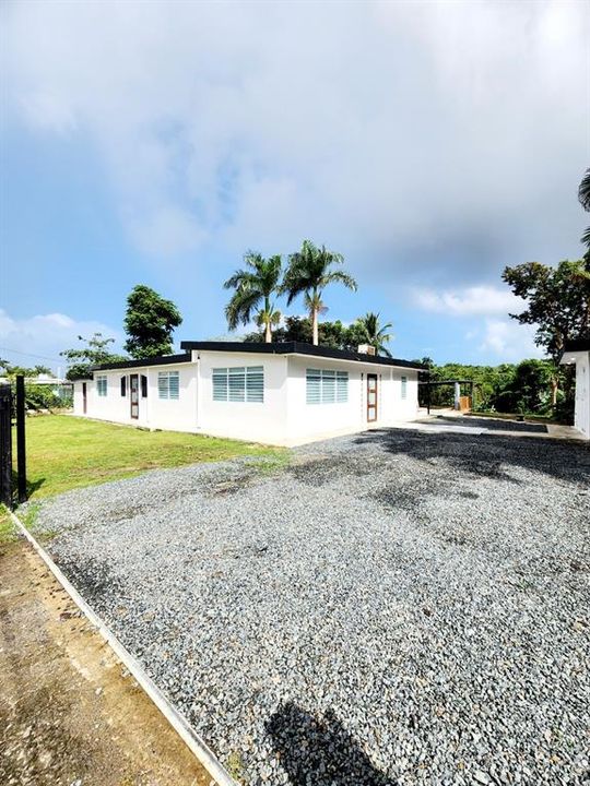 待售: $469,000 (3 贝兹, 3 浴室, 2200 平方英尺)