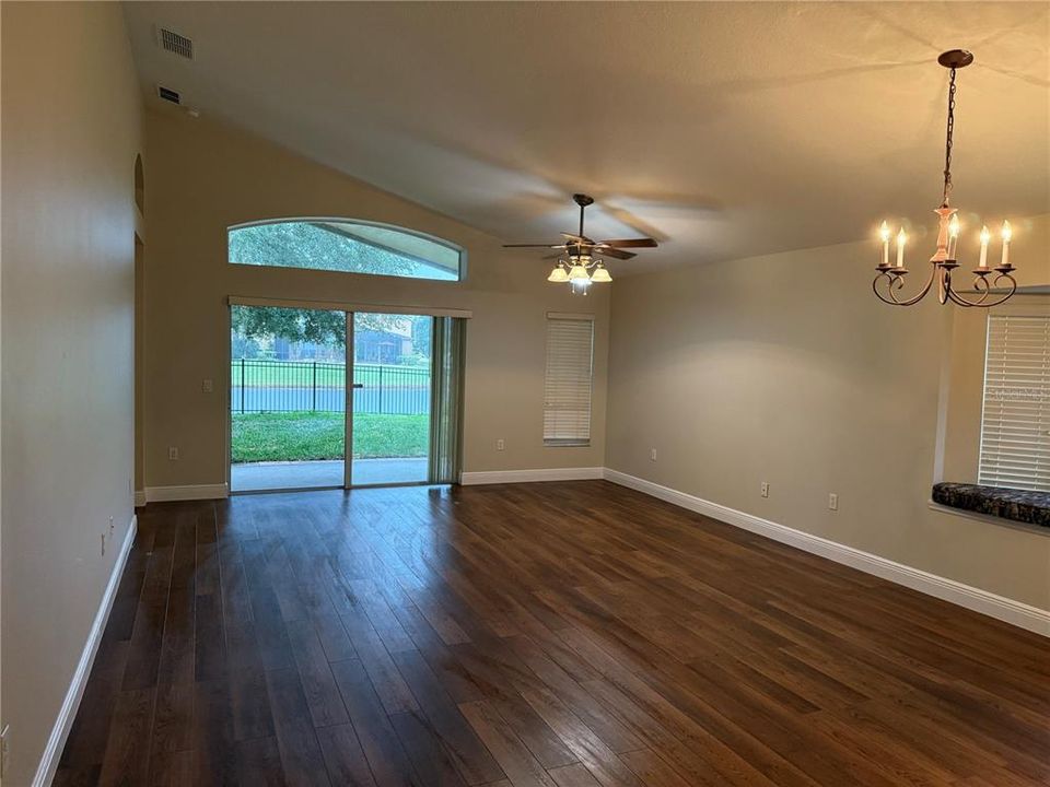 For Rent: $2,600 (3 beds, 2 baths, 1742 Square Feet)