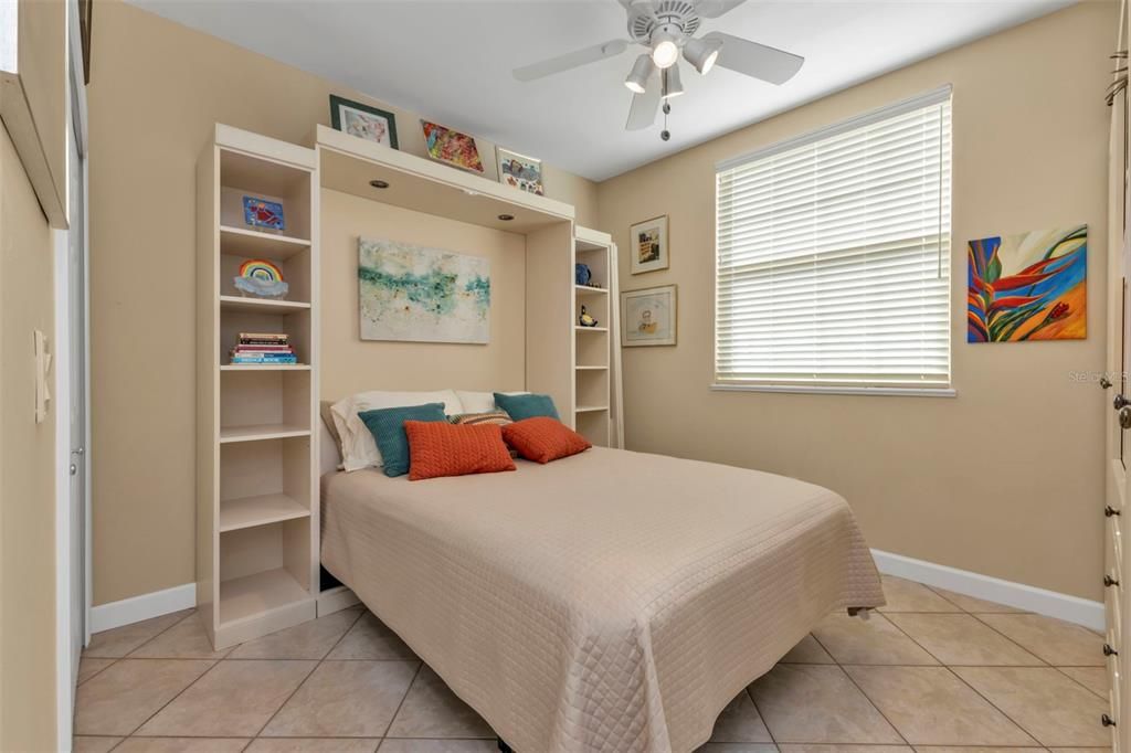 Third bedroom with Murphy bed