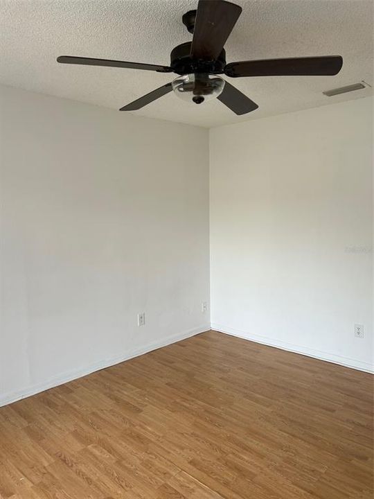 For Rent: $2,500 (4 beds, 2 baths, 1496 Square Feet)