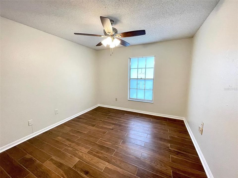 For Rent: $2,150 (3 beds, 2 baths, 1321 Square Feet)