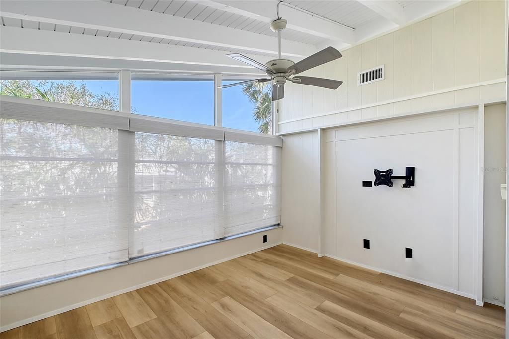 Den/TV Room Facing North, Side Yard View