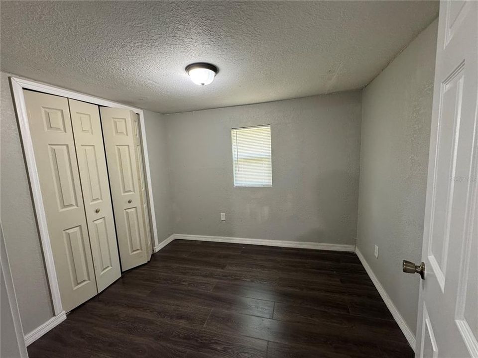 For Sale: $190,000 (3 beds, 1 baths, 751 Square Feet)