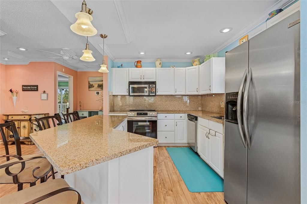 待售: $899,000 (3 贝兹, 2 浴室, 2192 平方英尺)