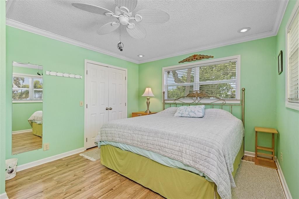 待售: $899,000 (3 贝兹, 2 浴室, 2192 平方英尺)