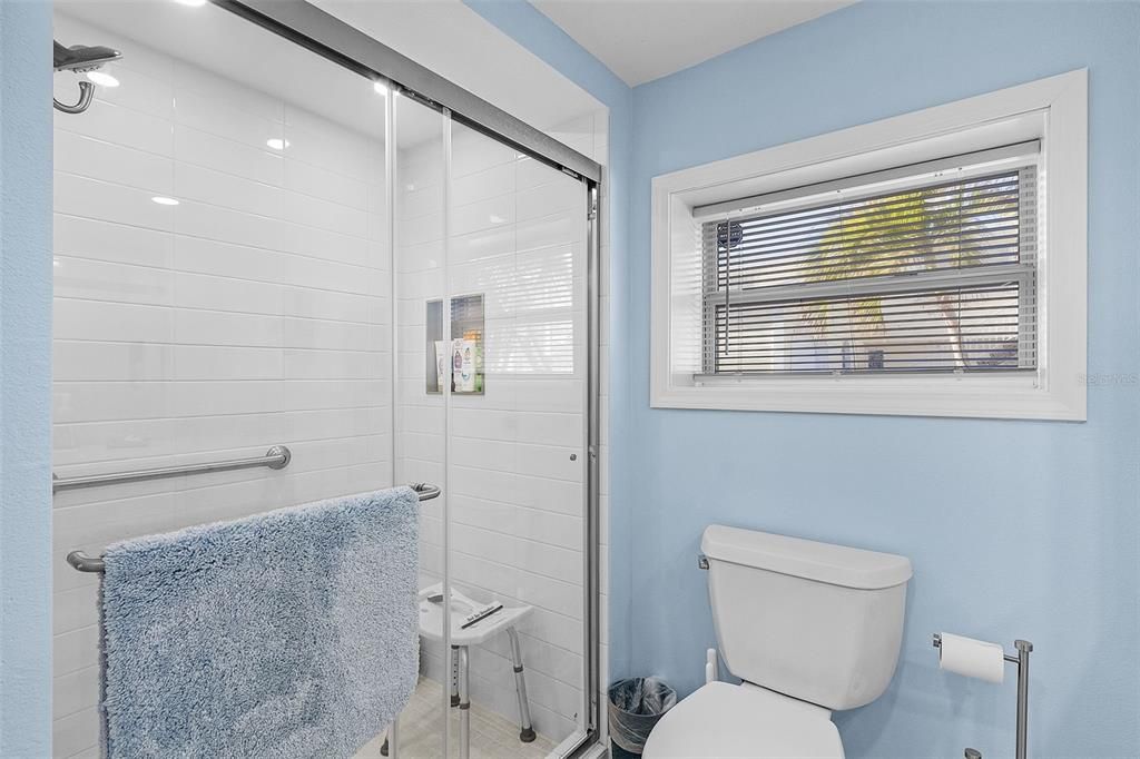 待售: $899,000 (3 贝兹, 2 浴室, 2192 平方英尺)