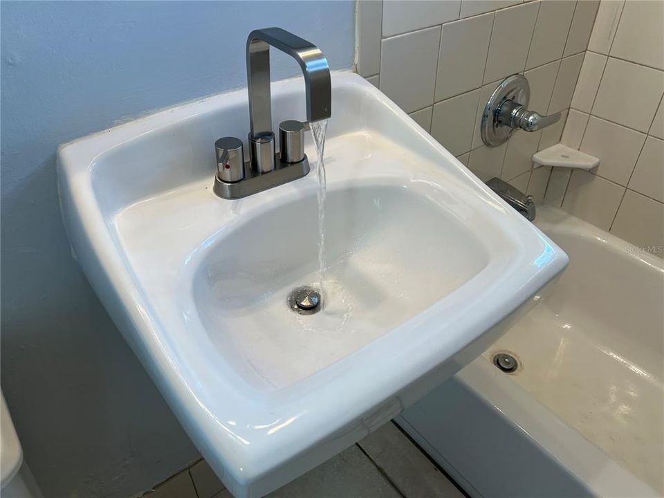 New Sink/Faucet in Bathroom