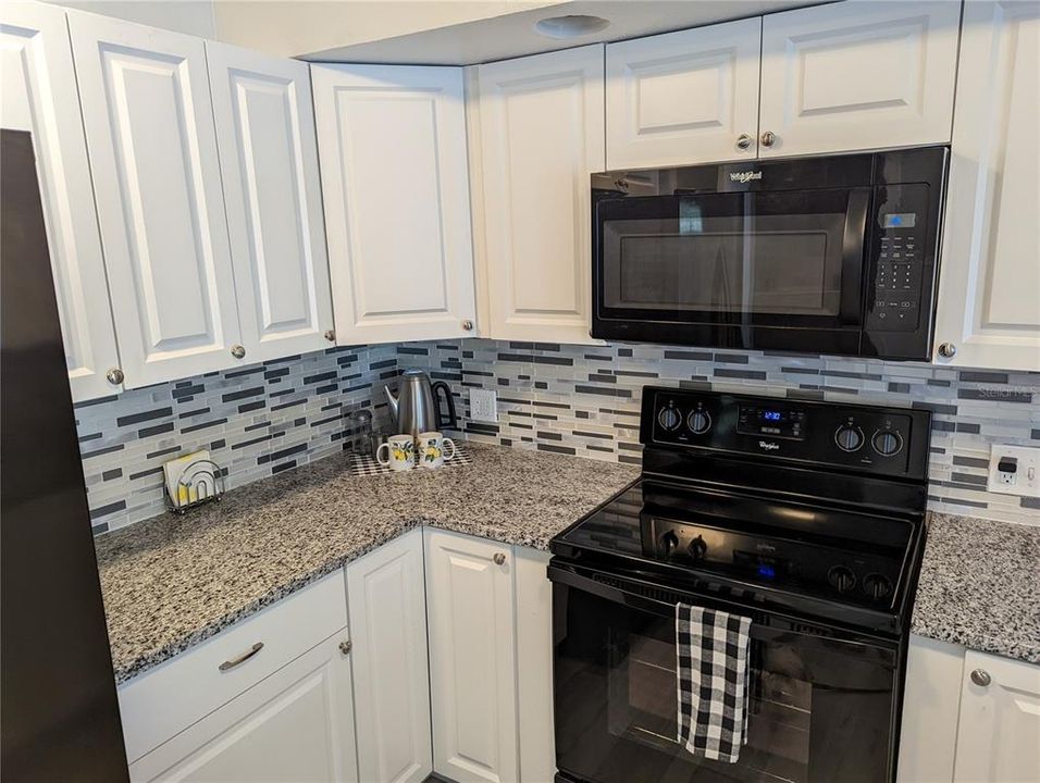 For Sale: $259,000 (4 beds, 1 baths, 1310 Square Feet)