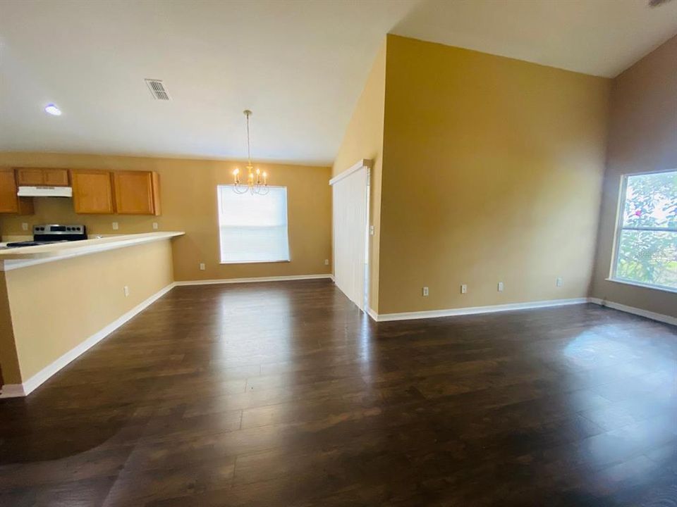 For Sale: $424,900 (4 beds, 2 baths, 2290 Square Feet)