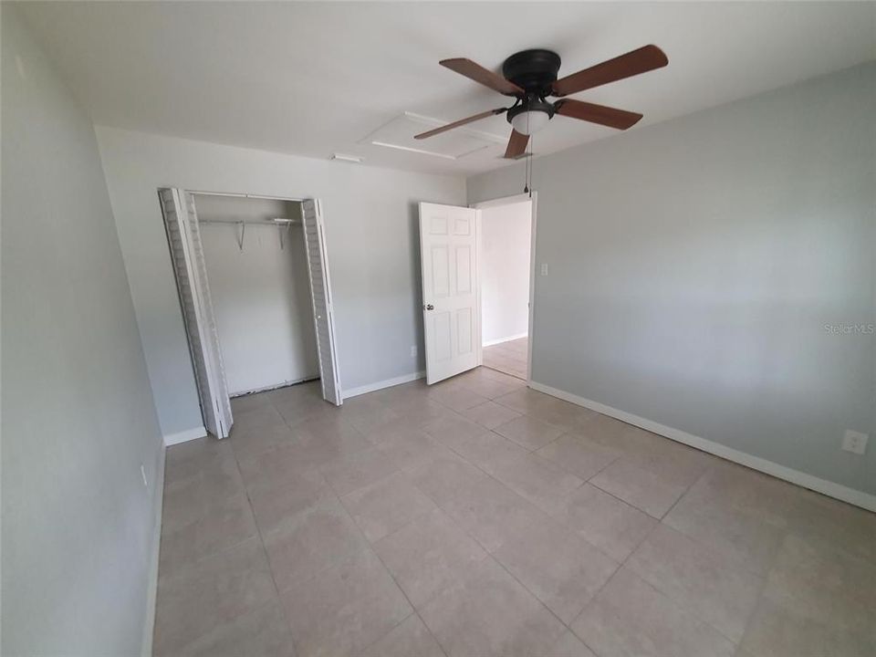 For Rent: $2,350 (3 beds, 1 baths, 960 Square Feet)