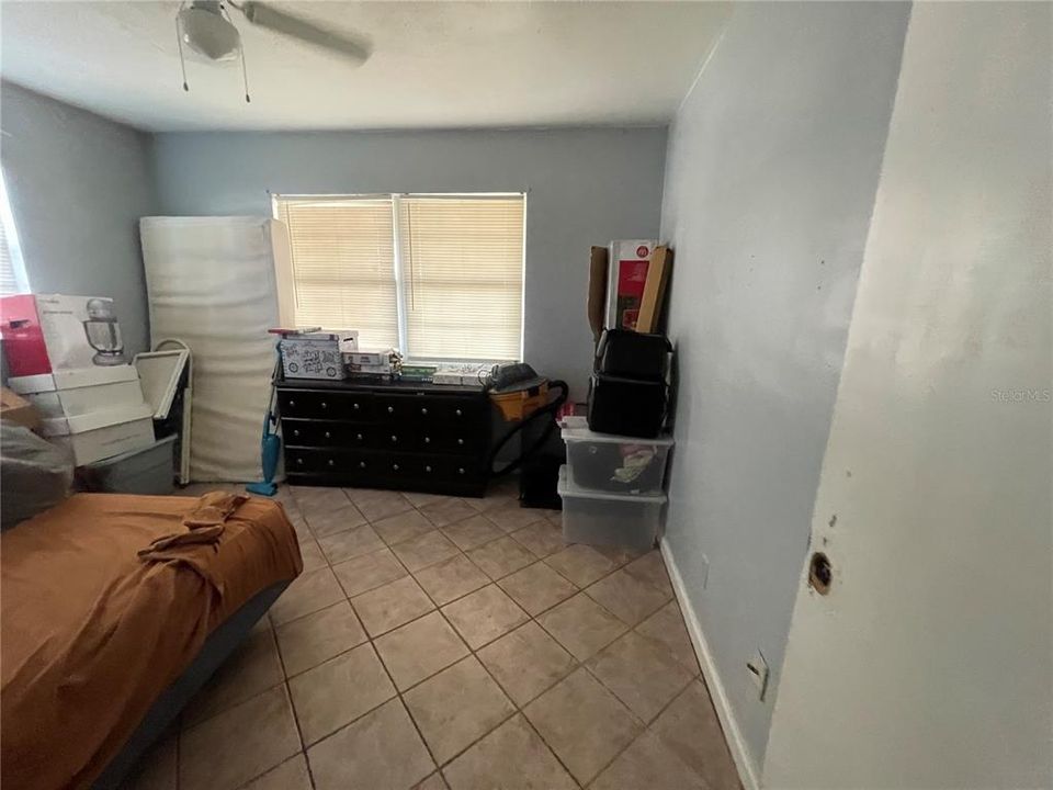 For Sale: $375,000 (3 beds, 2 baths, 1098 Square Feet)