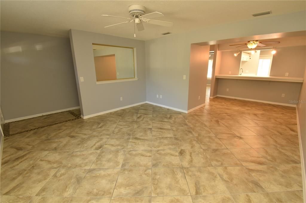 For Rent: $2,200 (3 beds, 2 baths, 1520 Square Feet)