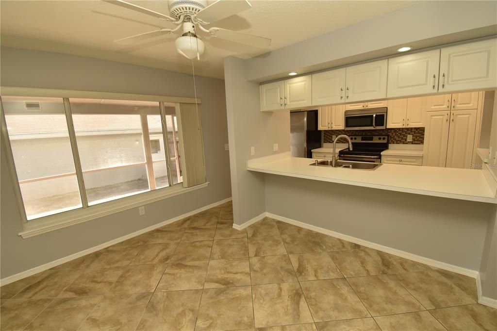 For Rent: $2,200 (3 beds, 2 baths, 1520 Square Feet)