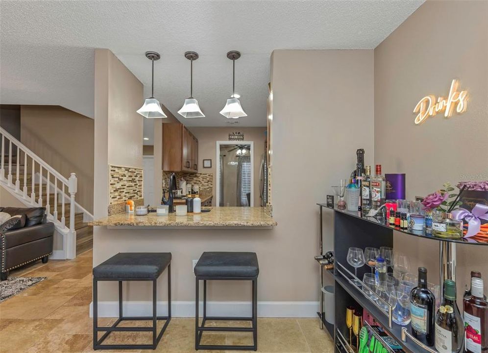 For Sale: $333,500 (2 beds, 2 baths, 1273 Square Feet)