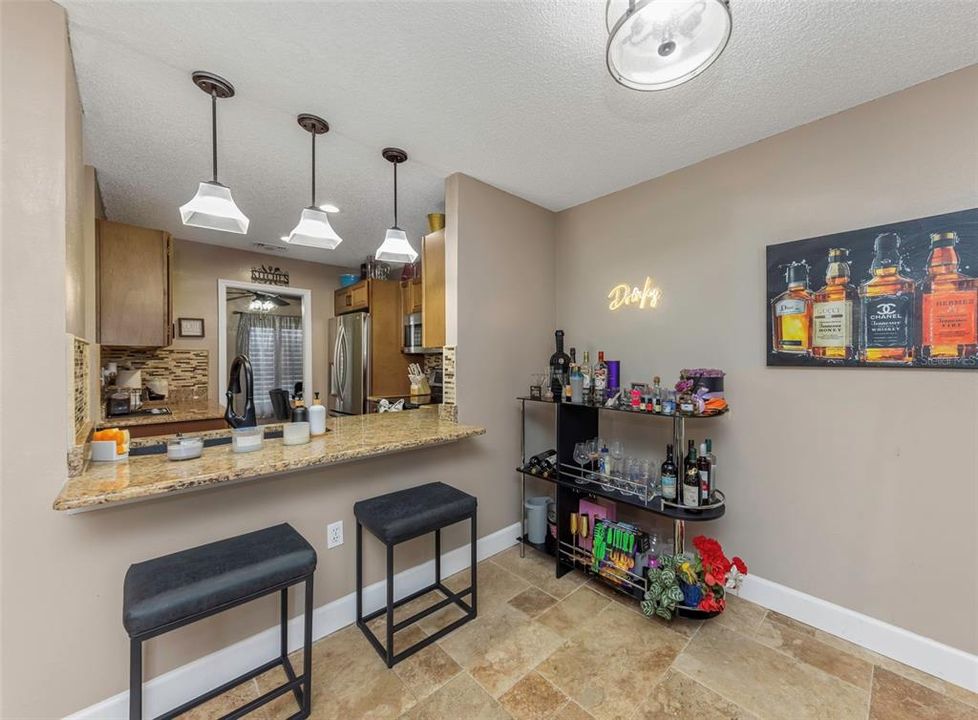 For Sale: $333,500 (2 beds, 2 baths, 1273 Square Feet)