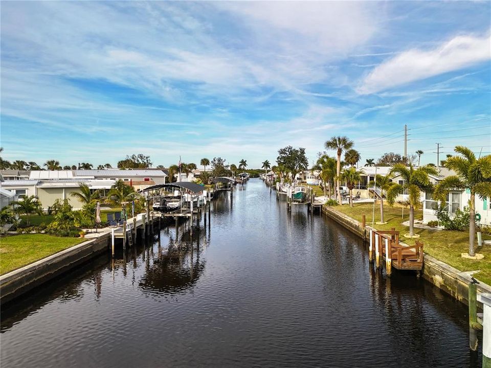 Nice Wide Canal behind home leads out to the Peace River/Gulf