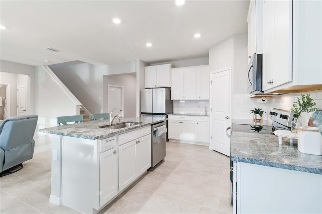 Large pantry and lots of cabinet space.