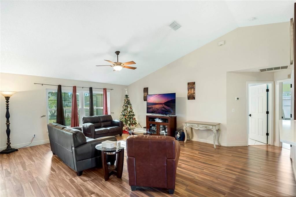 For Sale: $429,000 (3 beds, 2 baths, 1873 Square Feet)