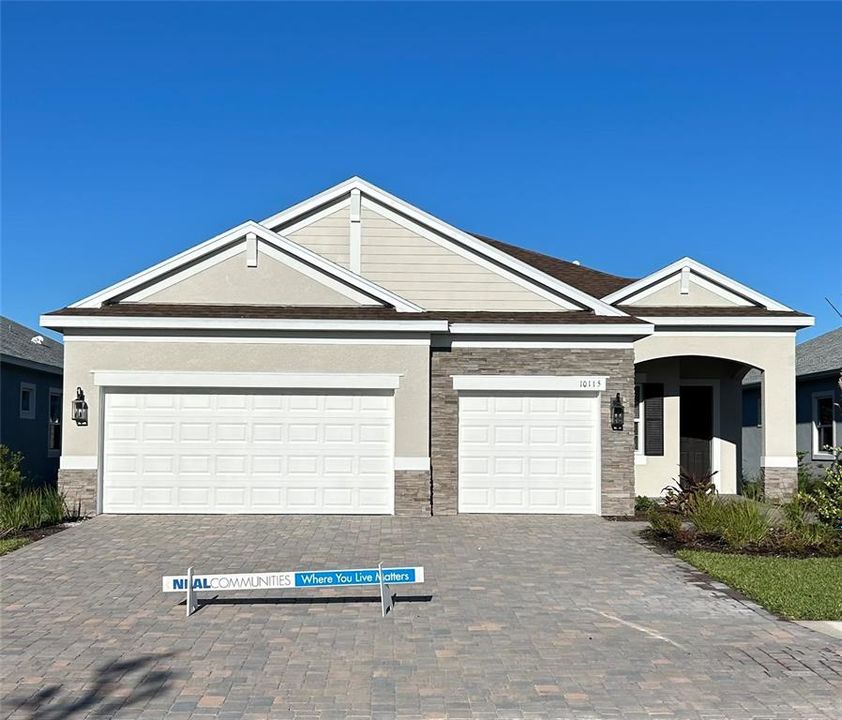 最近售出: $686,037 (4 贝兹, 3 浴室, 2427 平方英尺)