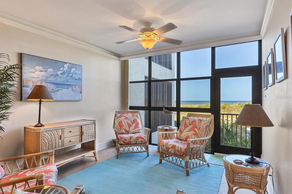 For Sale: $1,550,000 (2 beds, 2 baths, 1418 Square Feet)