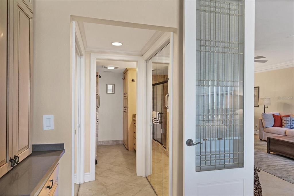 For Sale: $1,550,000 (2 beds, 2 baths, 1418 Square Feet)
