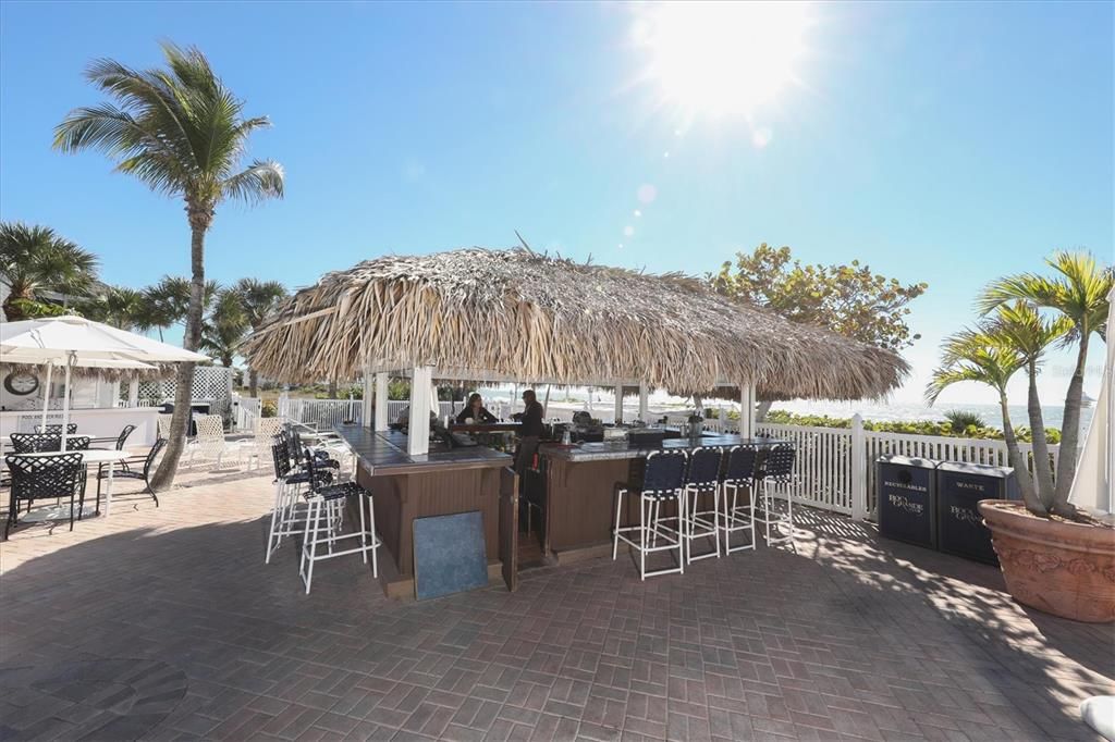 For Sale: $1,550,000 (2 beds, 2 baths, 1418 Square Feet)