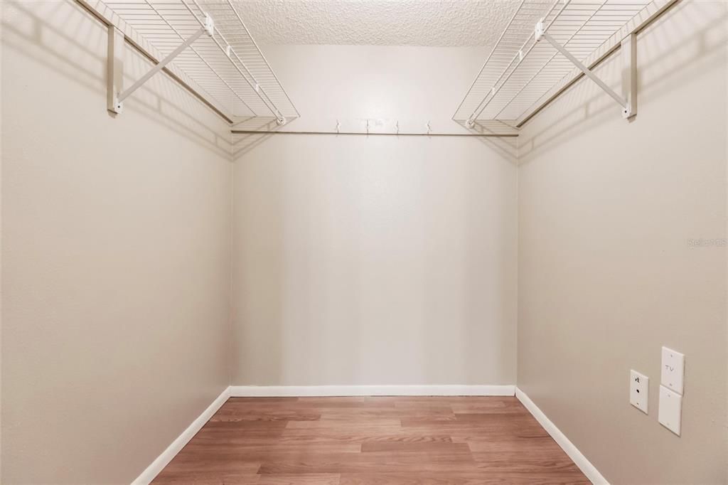 Walk-in Closet