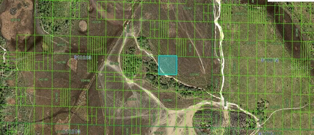 На продажу: $49,000 (2.51 acres)