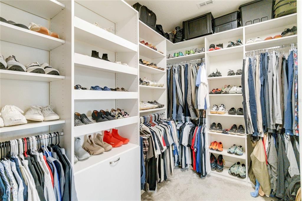 Walk-in Closet