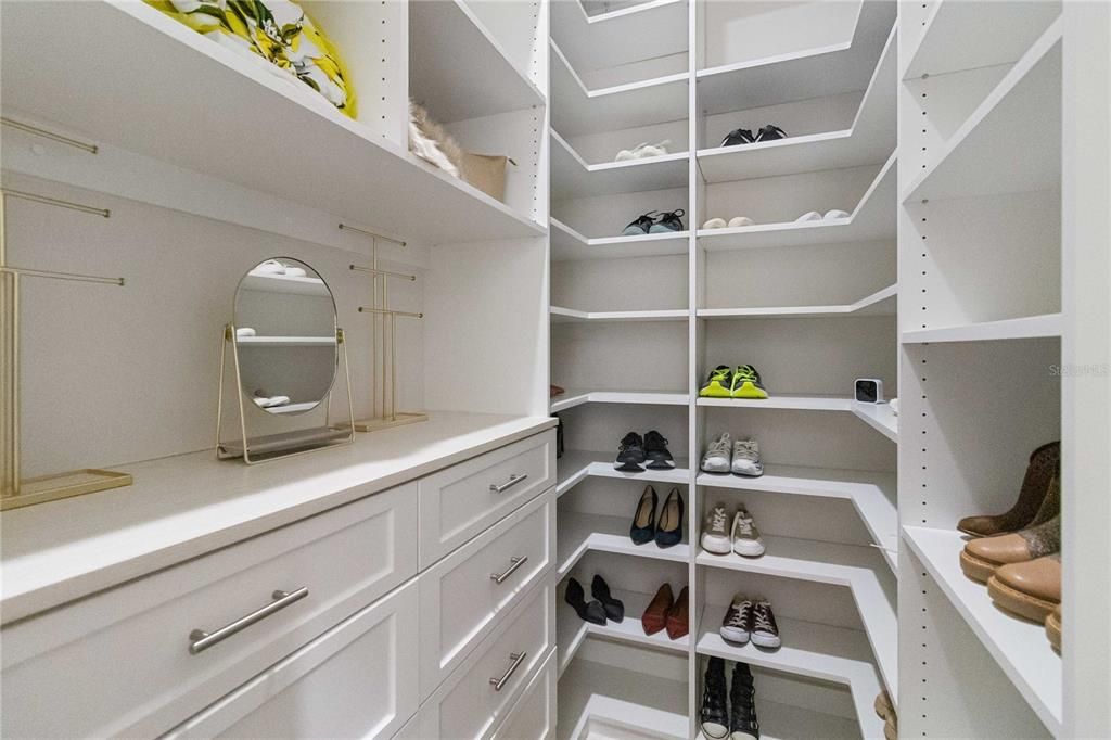 Walk-in Closet