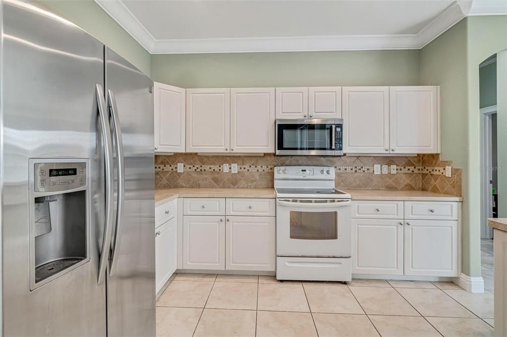 For Sale: $341,900 (3 beds, 2 baths, 1920 Square Feet)