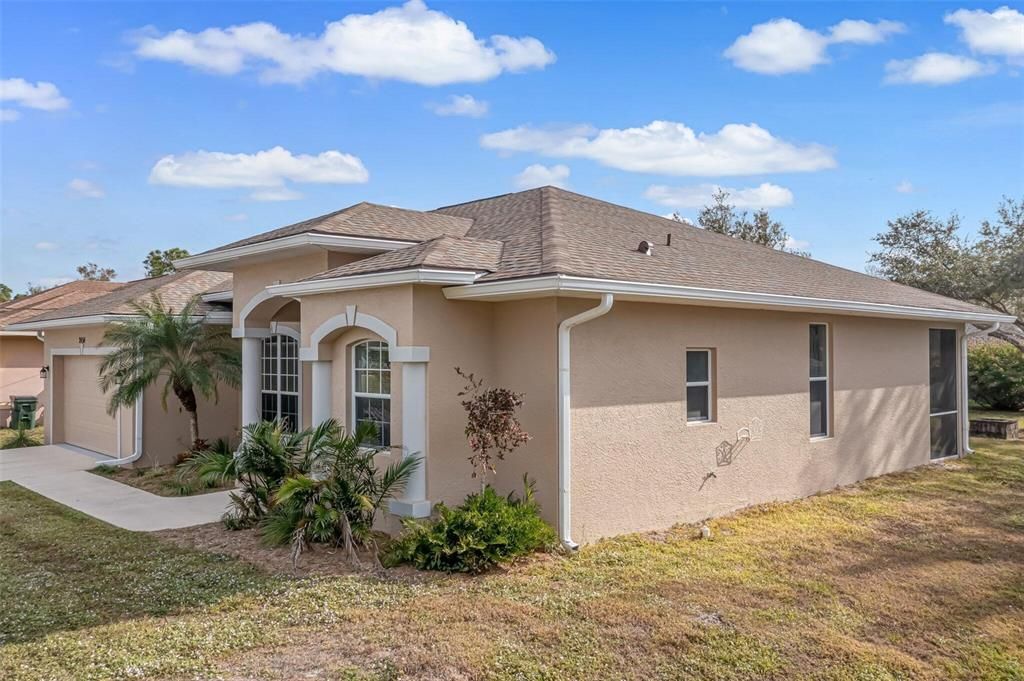 For Sale: $341,900 (3 beds, 2 baths, 1920 Square Feet)