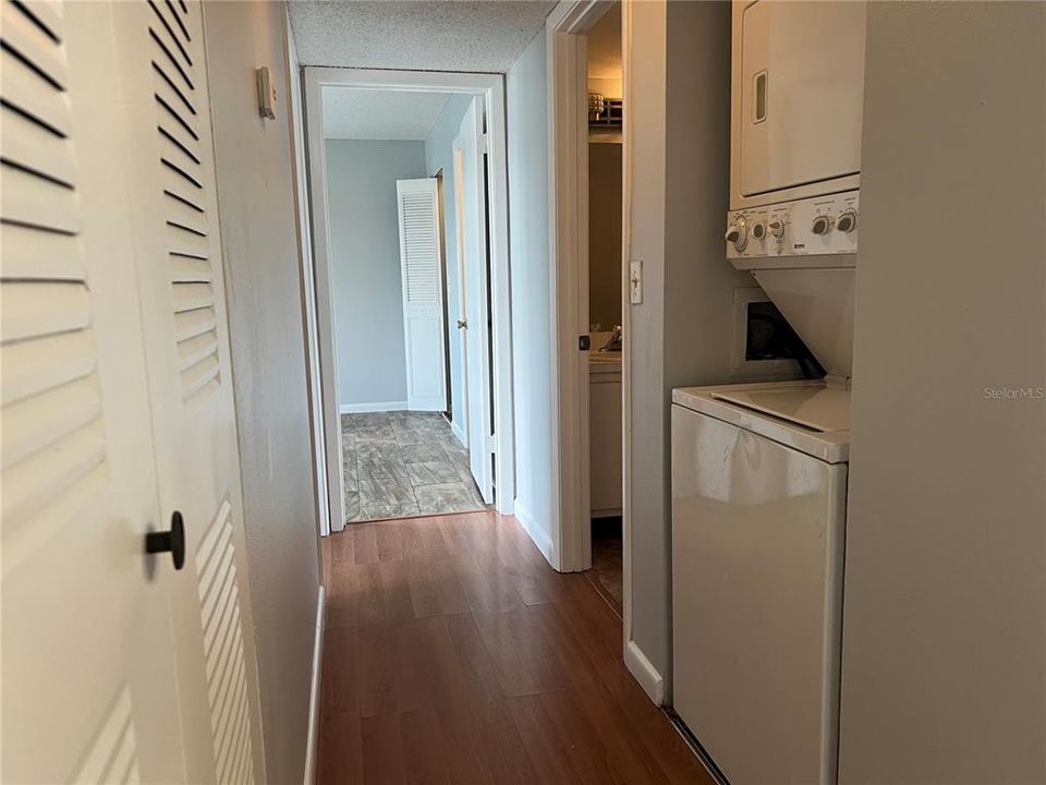 For Rent: $1,600 (2 beds, 2 baths, 1064 Square Feet)