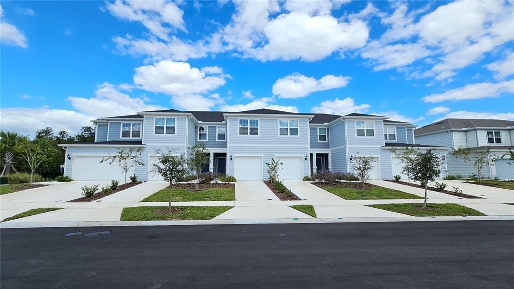 Recently Sold: $352,000 (3 beds, 2 baths, 1699 Square Feet)