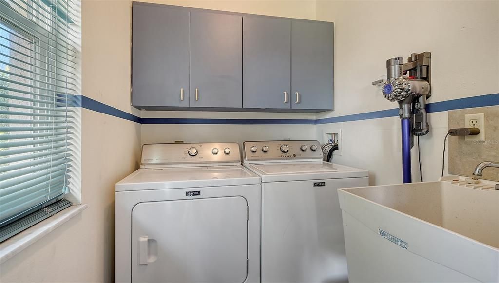 For Sale: $347,500 (2 beds, 2 baths, 1450 Square Feet)