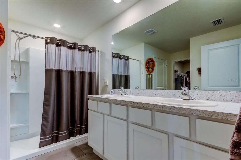 For Sale: $359,990 (4 beds, 2 baths, 1846 Square Feet)