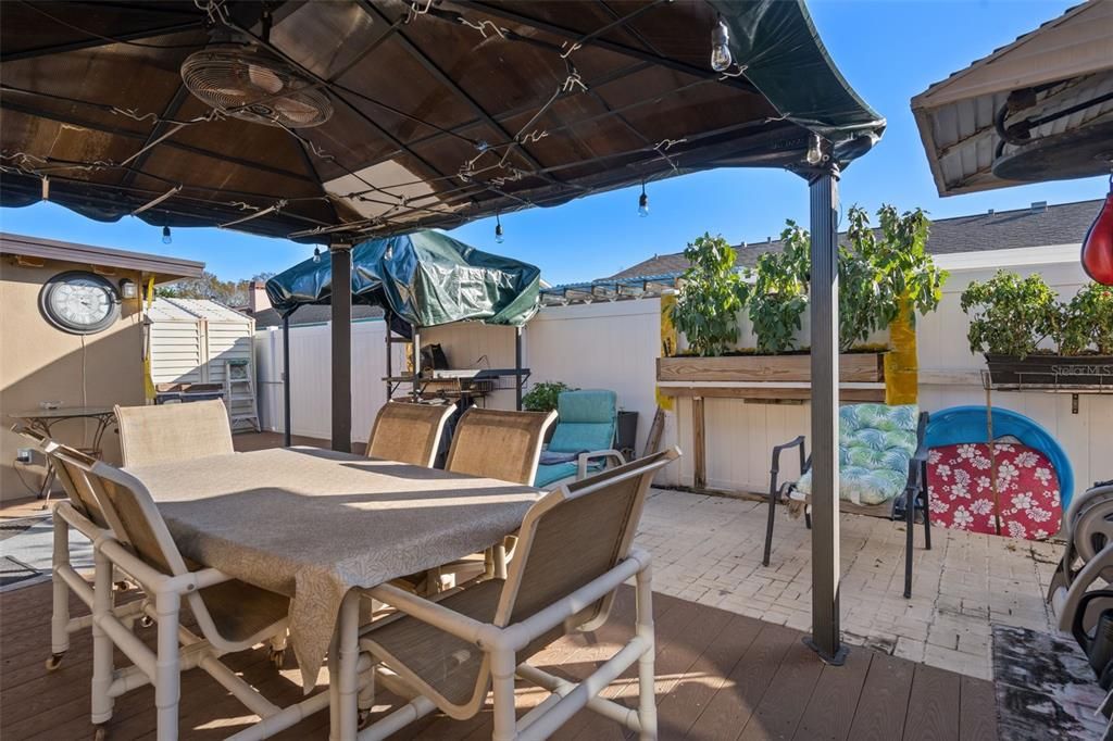 Relaxing Outdoor Dining Area