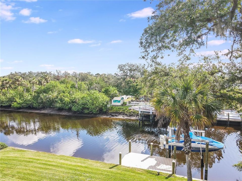 For Sale: $905,000 (3 beds, 2 baths, 2277 Square Feet)