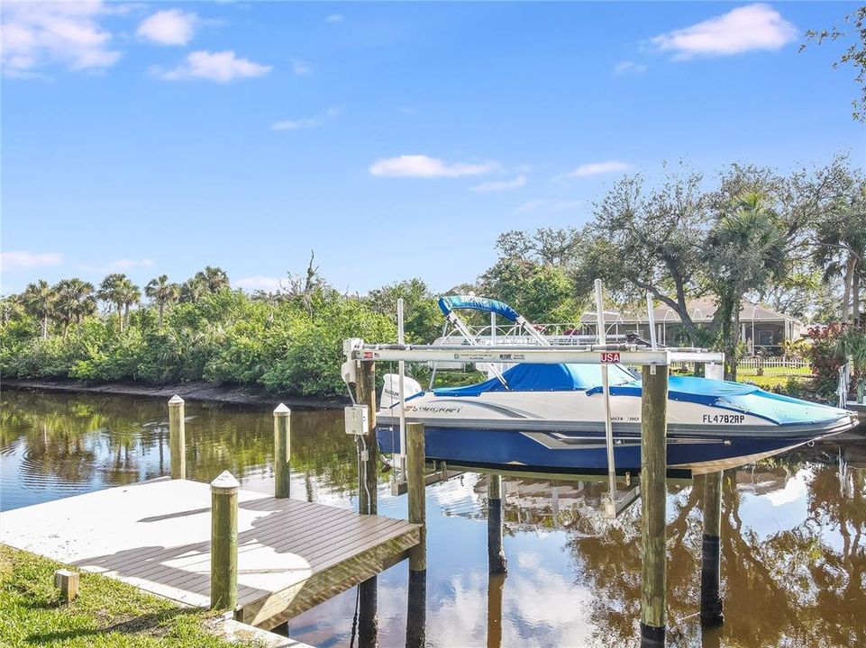 For Sale: $905,000 (3 beds, 2 baths, 2277 Square Feet)