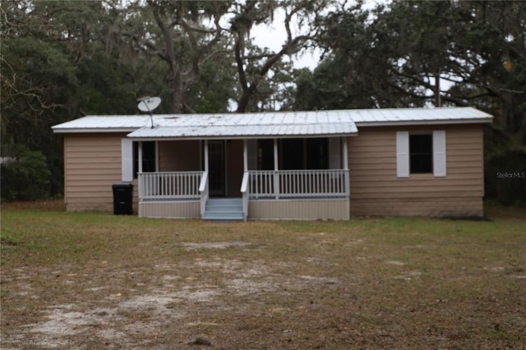 For Sale: $210,000 (3 beds, 2 baths, 1152 Square Feet)